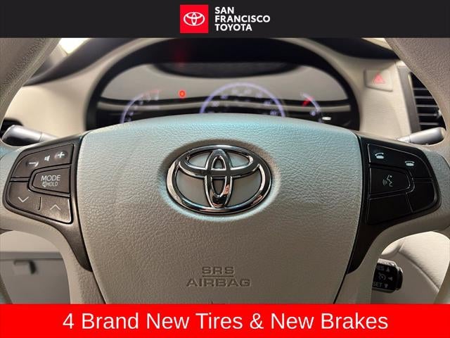 2013 Toyota Sienna LE 8 Passenger