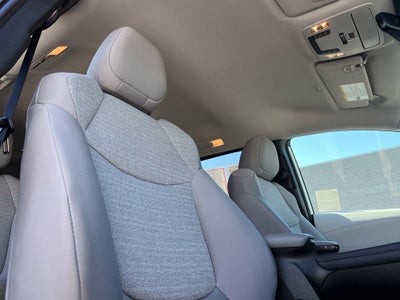 2026 Toyota Sienna LE 7 PASSENGER