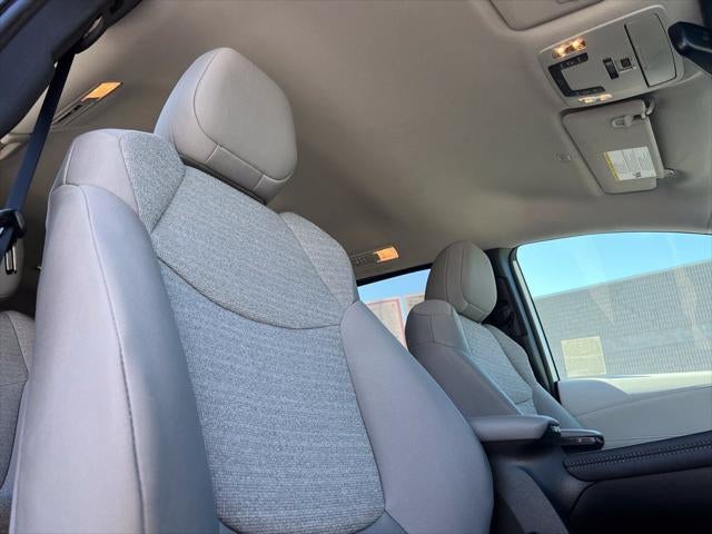 2026 Toyota Sienna LE 7 PASSENGER