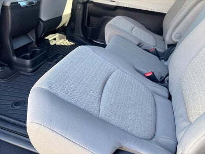 2026 Toyota Sienna LE 7 PASSENGERS