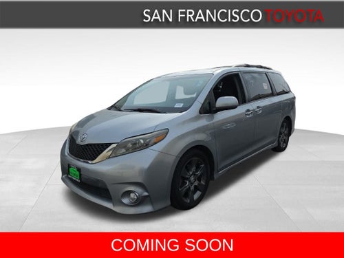 2016 Toyota Sienna SE Premium 8 Passenger