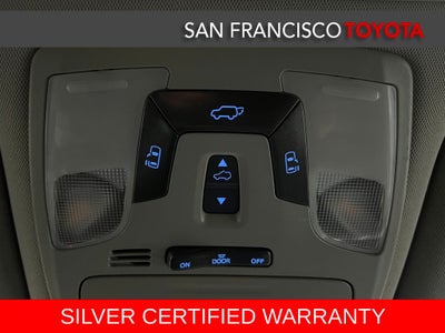 2016 Toyota Sienna SE Premium 8 Passenger