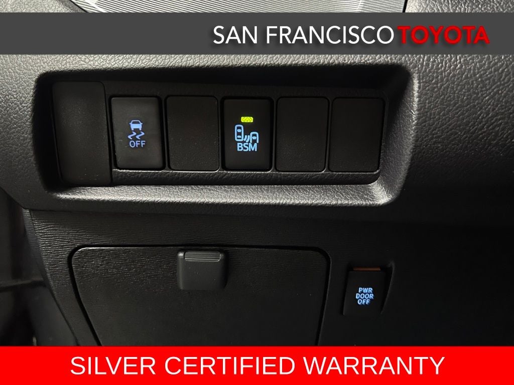 2016 Toyota Sienna SE Premium 8 Passenger