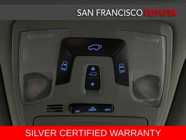 2016 Toyota Sienna SE Premium 8 Passenger