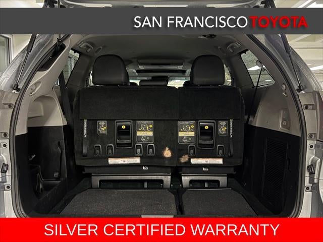 2016 Toyota Sienna SE Premium 8 Passenger