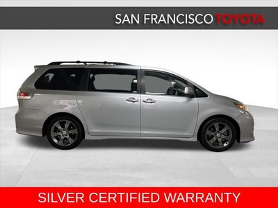 2016 Toyota Sienna SE Premium 8 Passenger
