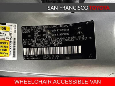 2017 Toyota Sienna SE 8 Passenger