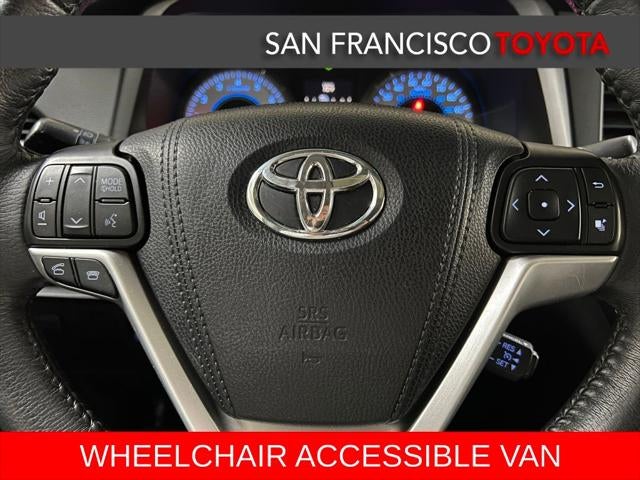 2017 Toyota Sienna SE 8 Passenger