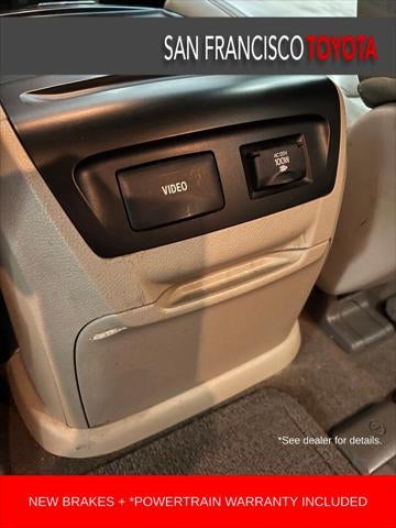 2016 Toyota Sienna XLE Premium 8 Passenger