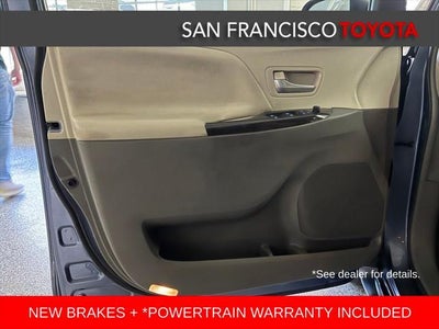 2016 Toyota Sienna XLE Premium 8 Passenger