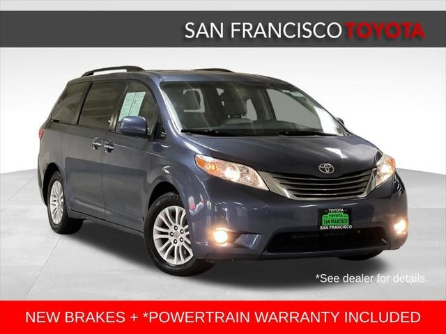 2016 Toyota Sienna XLE Premium 8 Passenger