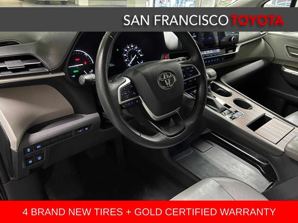 2024 Toyota Sienna XLE 8 Passenger