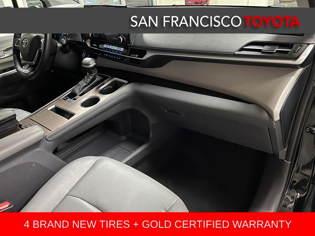 2024 Toyota Sienna XLE 8 Passenger