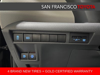 2024 Toyota Sienna XLE 8 Passenger