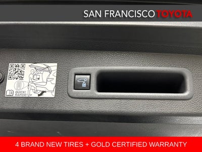 2024 Toyota Sienna XLE 8 Passenger