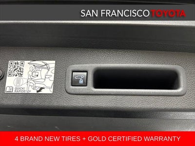 2024 Toyota Sienna XLE 8 Passenger