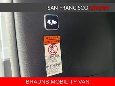 2025 Toyota Sienna XLE 8 Passenger