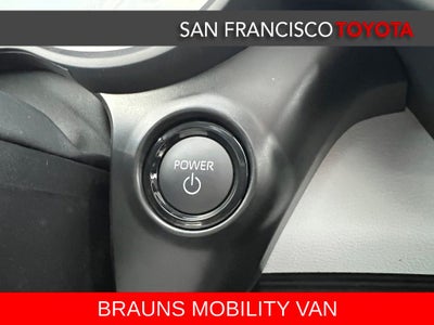 2025 Toyota Sienna XLE 8 Passenger