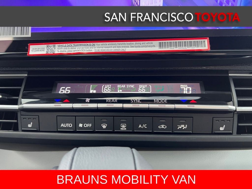 2025 Toyota Sienna XLE 8 Passenger