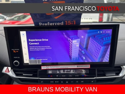 2025 Toyota Sienna XLE 8 Passenger