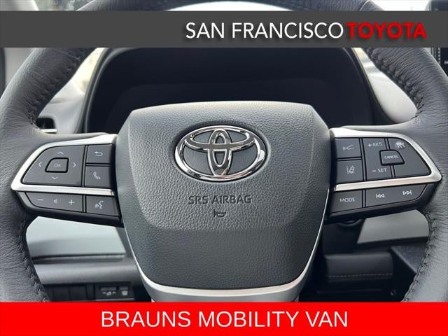 2025 Toyota Sienna XLE 8 Passenger