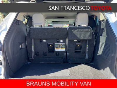 2026 Toyota Sienna XLE 8 Passenger