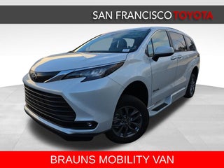 2026 Toyota Sienna XLE 8 Passenger