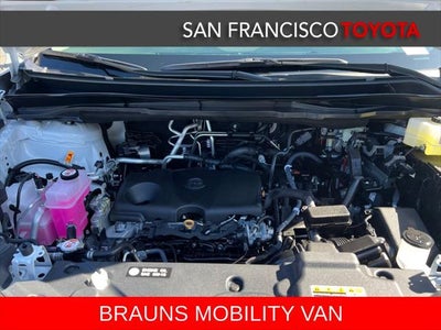 2026 Toyota Sienna XLE 8 Passenger