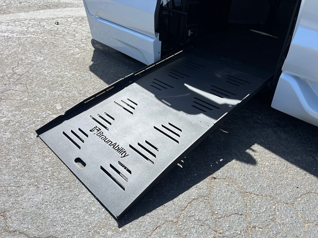 2026 Toyota Sienna XLE BRAUN MOBILITY
