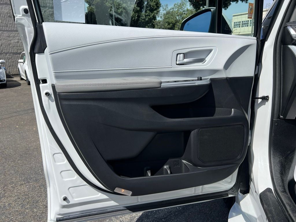 2026 Toyota Sienna XLE BRAUN MOBILITY