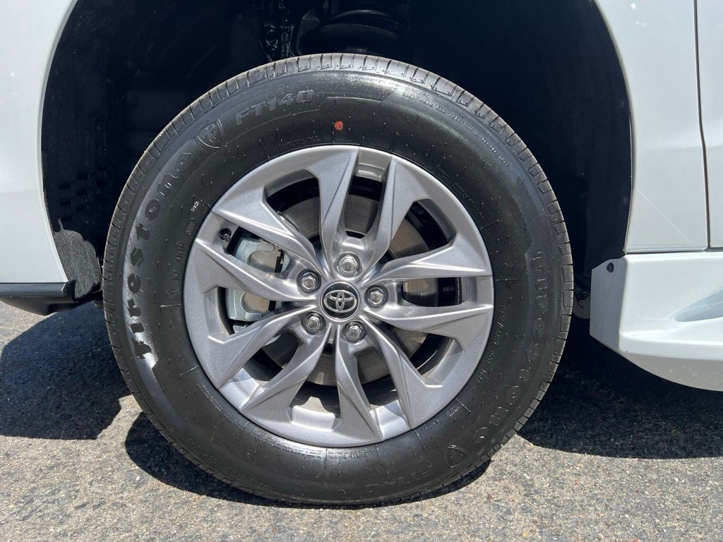 2026 Toyota Sienna XLE BRAUN MOBILITY