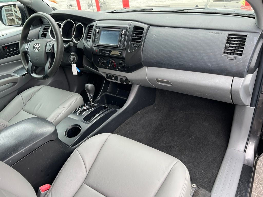 2015 Toyota Tacoma 2WD Access Cab I4 AT (Natl)