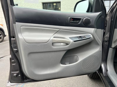 2015 Toyota Tacoma 2WD Access Cab I4 AT (Natl)