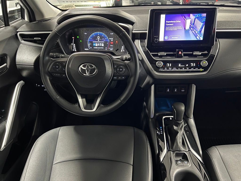 2023 Toyota Corolla Cross XLE