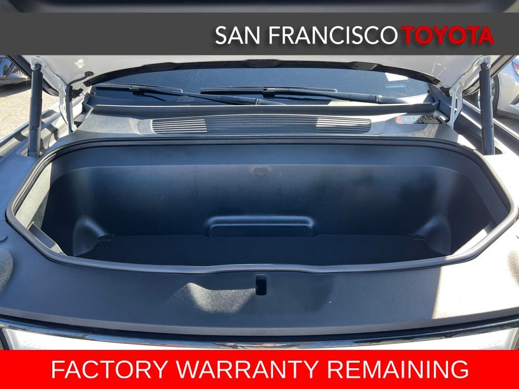 2024 Rivian R1S Adventure