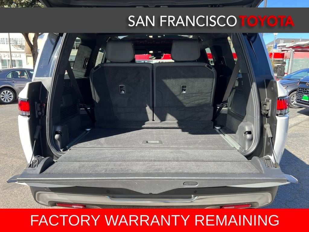 2024 Rivian R1S Adventure