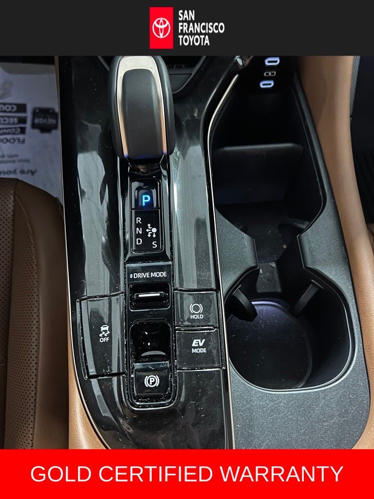 2025 Toyota Crown Signia Limited