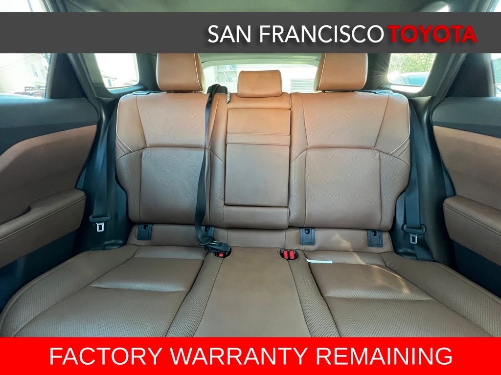 2025 Toyota Crown Signia XLE