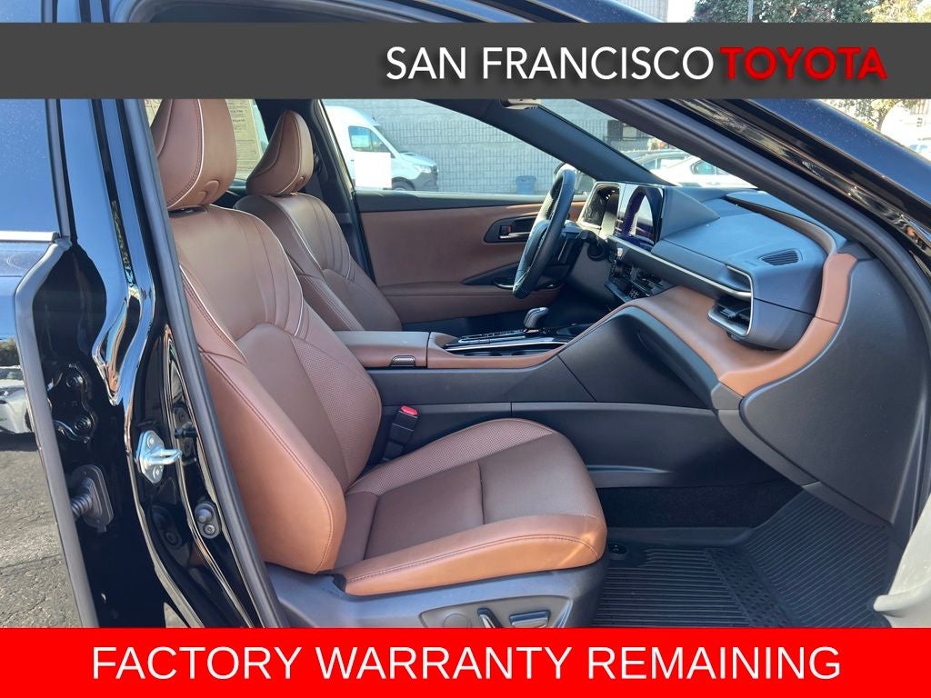 2025 Toyota Crown Signia XLE