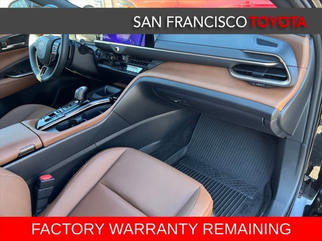 2025 Toyota Crown Signia XLE