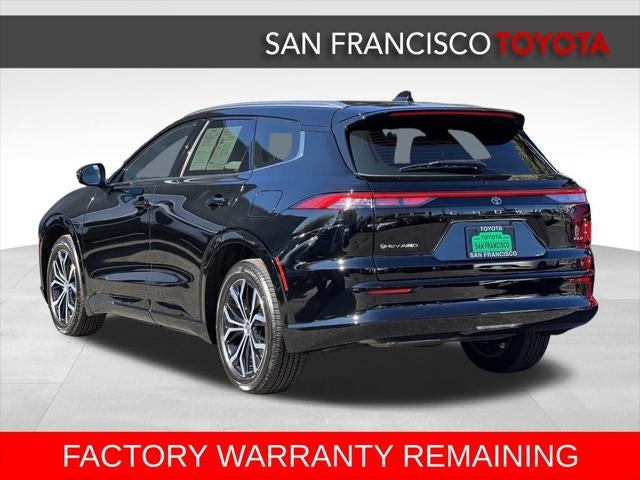 2025 Toyota Crown Signia XLE