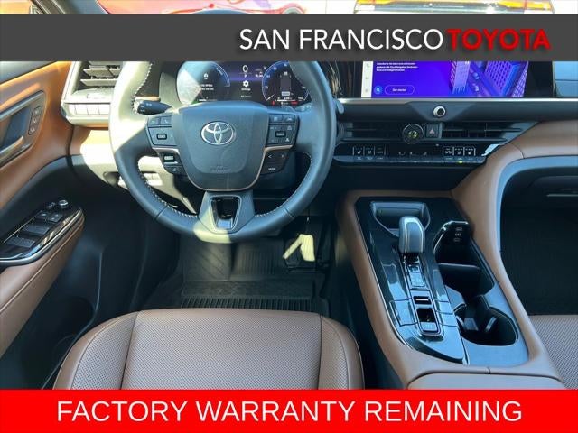 2025 Toyota Crown Signia XLE