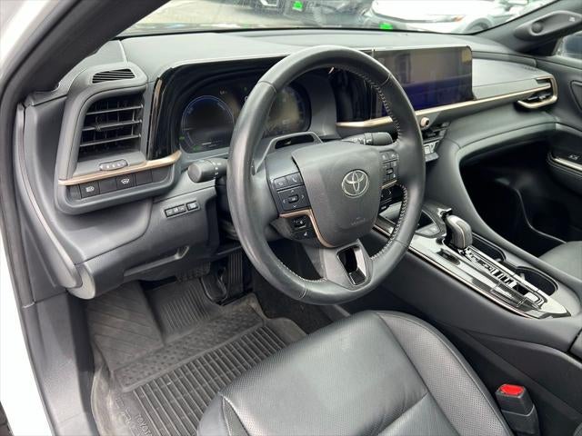 2024 Toyota Crown Platinum
