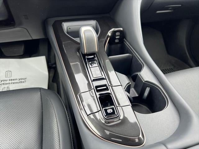 2024 Toyota Crown Platinum