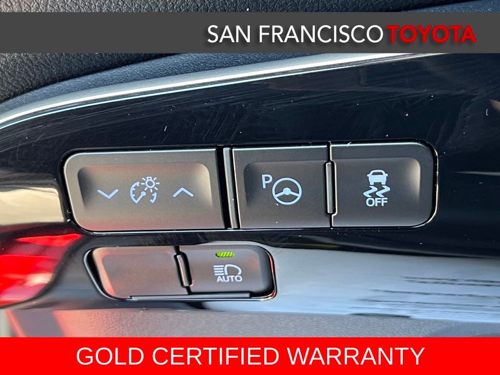 2020 Toyota Prius XLE