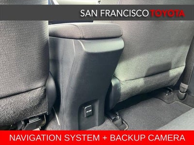 2016 Toyota Prius Three