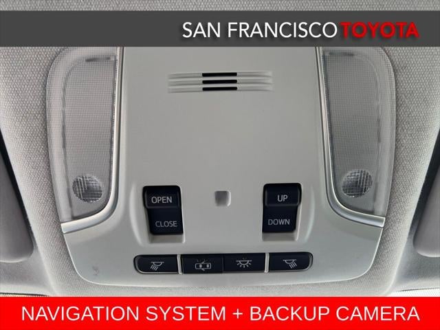 2016 Toyota Prius Three