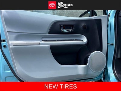 2014 Toyota Prius c Four