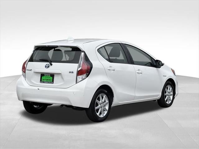 2016 Toyota Prius c Three