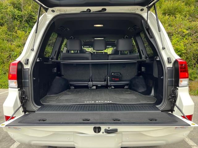 2020 Toyota Land Cruiser Heritage Edition